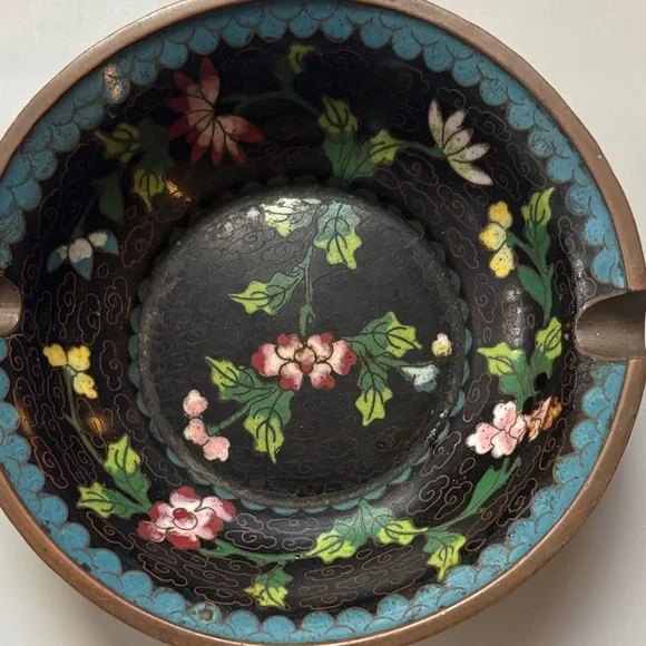 Vintage Floral Cloisonné Ashtrays - Picture 6 of 6